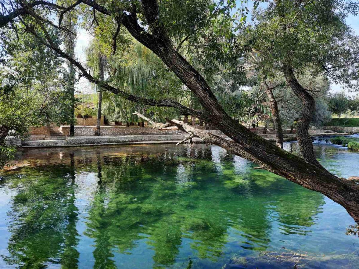 Guest House Green River Ljubuski Ngoại thất bức ảnh