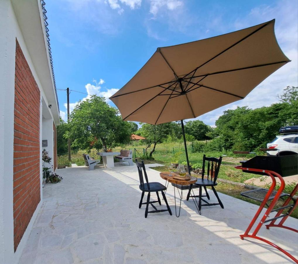 Guest House Green River Ljubuski Ngoại thất bức ảnh